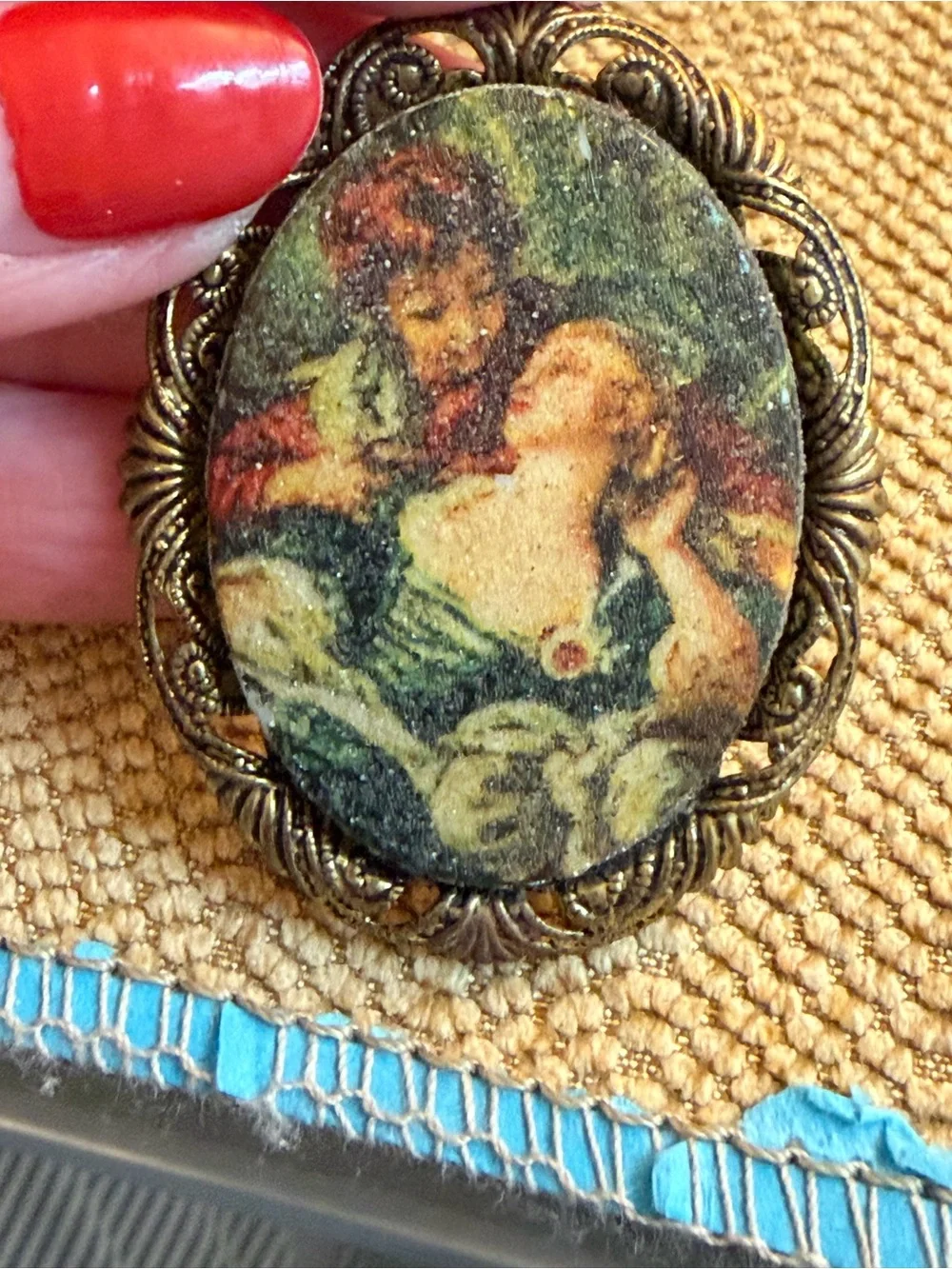 Western Germany vintage courting couple brooch